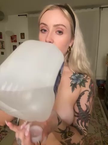 seeunexttuesday live cam screenshot malefemale from United States on Warez.Webcam — Live Cams & Adult Streams — screenshot #1